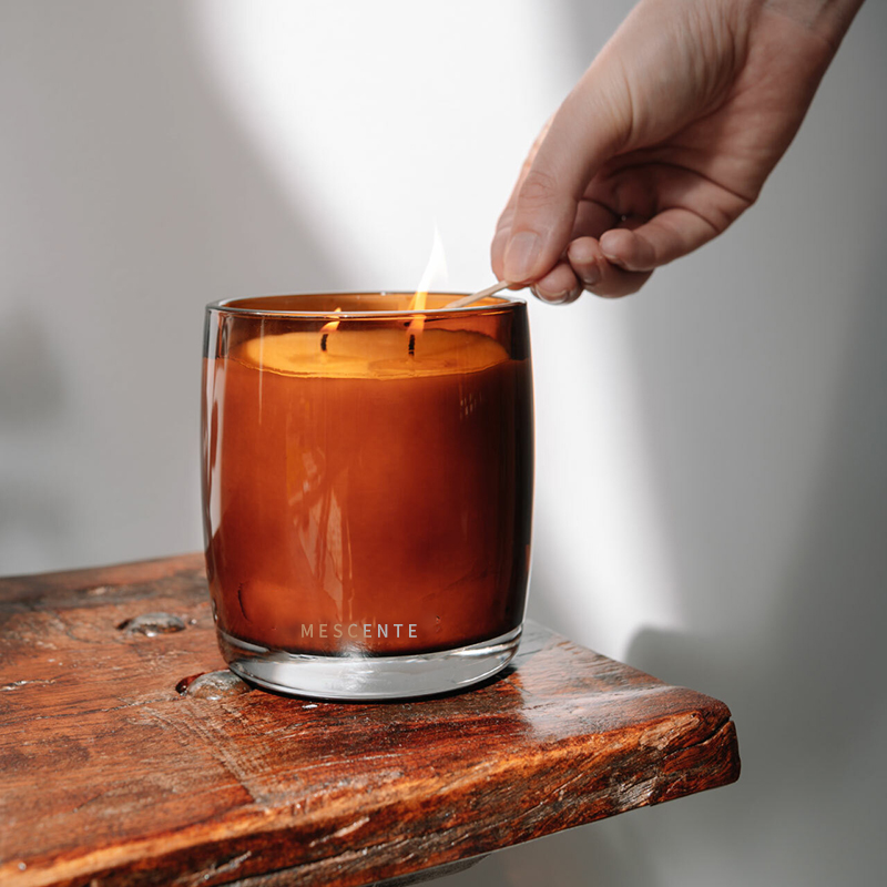 Luksusowa świeca zapachowa Vanilla Starry marki własne z drewnianym pstryknięciem