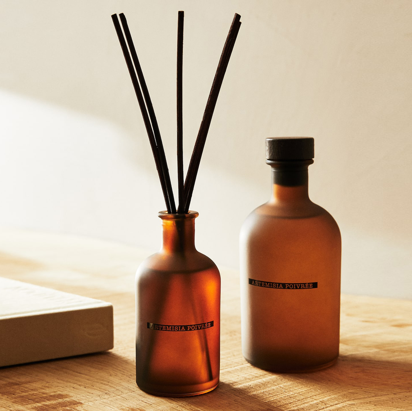 Luksusowa duża czarna matowa butelka 50 ml 300 ml suszony kwiat aromatyczny olejek eteryczny dyfuzor z trzciny zestaw olejków luzem