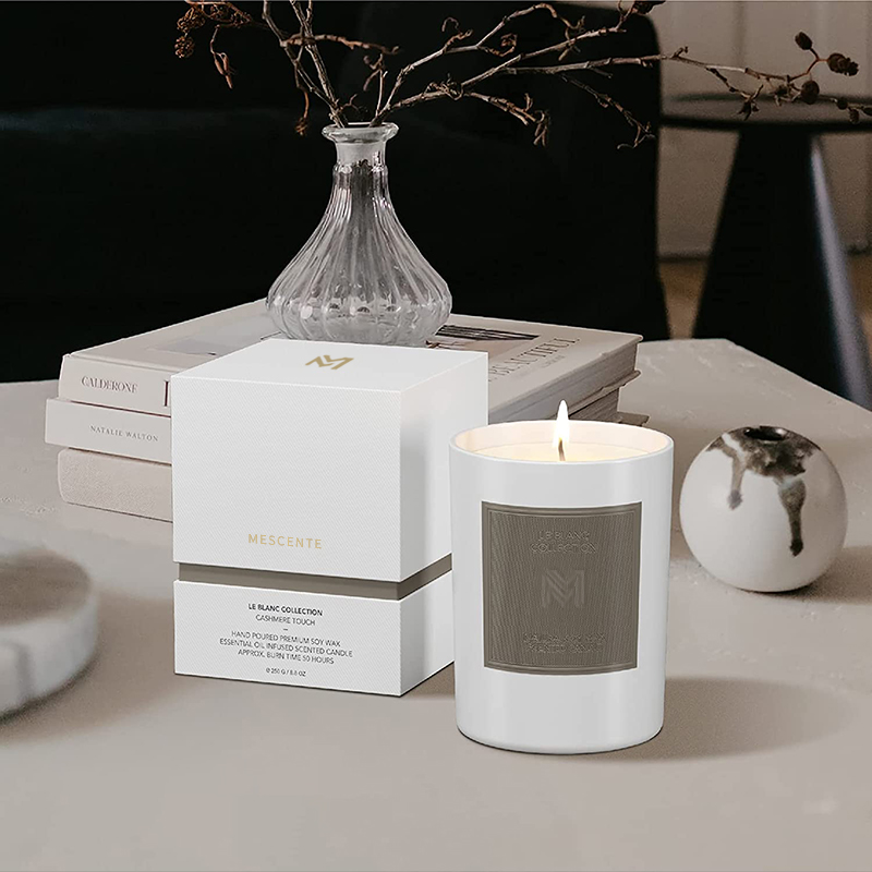 M&Scent Hurtownia niestandardowych, luksusowych zestawów świątecznych świec aromaterapeutycznych z wosku sojowego w czarnych szklanych opakowaniach