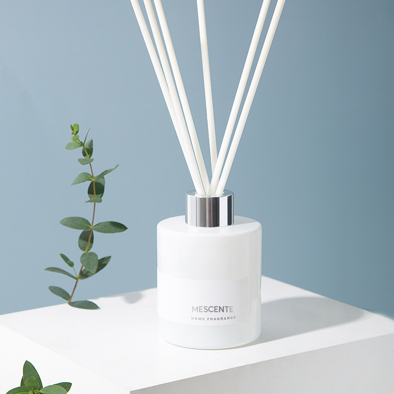 M&Scent Hurtownia luksusowych marek funkcjonalnych Dekoracyjny kwiat w sztyfcie Dyfuzor z trzciny z korkiem