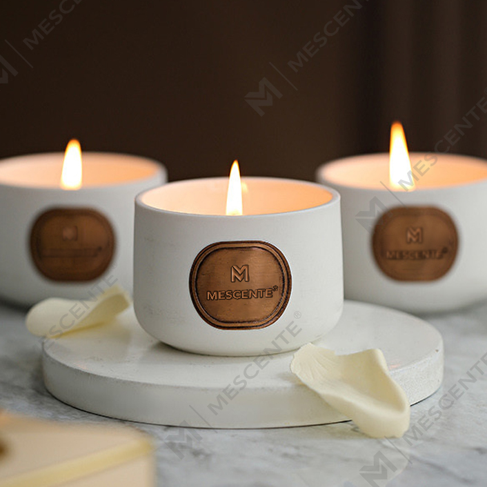 Zestawy upominkowe ceramicznych świec zapachowych z wosku kokosowego marki własnej M&Scent