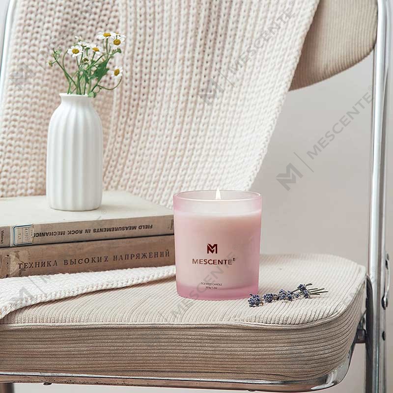 M&Scent Hurtownia niestandardowych luksusowych najlepiej sprzedających się świec zapachowych marki prywatnej Wick Lavender z wosku sojowego