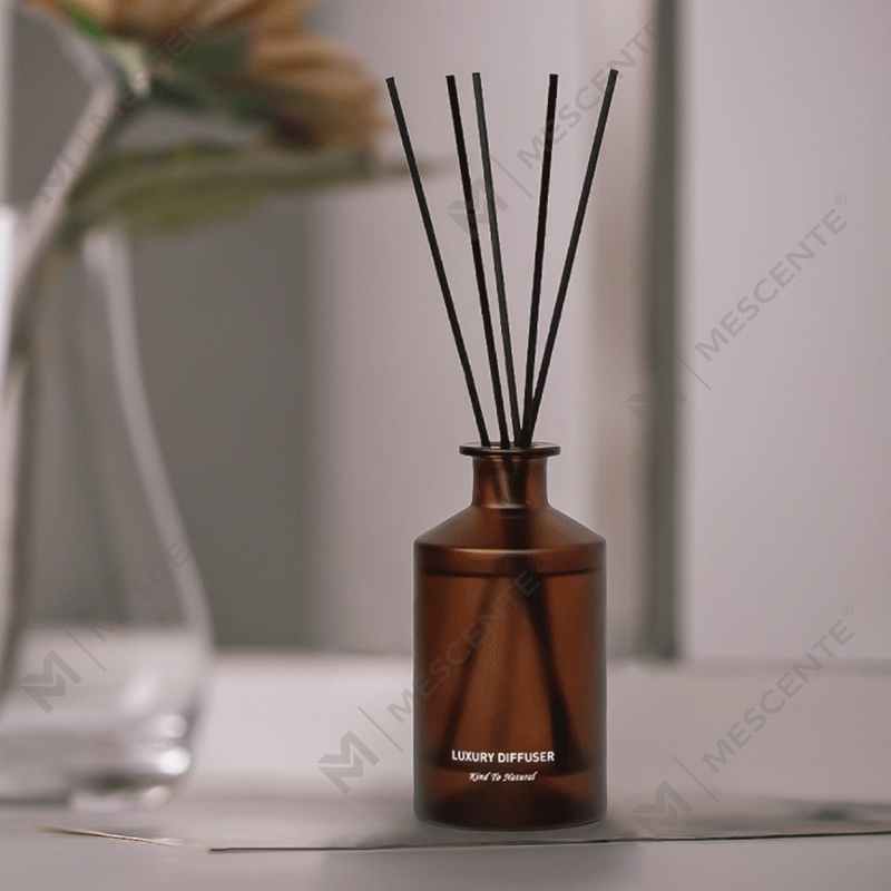 M&Scent Niestandardowa luksusowa butelka ze szkła matowego Domowy dyfuzor olejków eterycznych