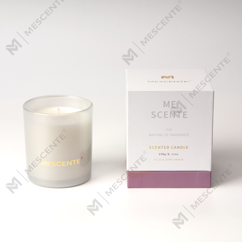 M&Scent Private Label Świąteczne czarne świece w słoikach Aromaterapeutyczne świece zapachowe