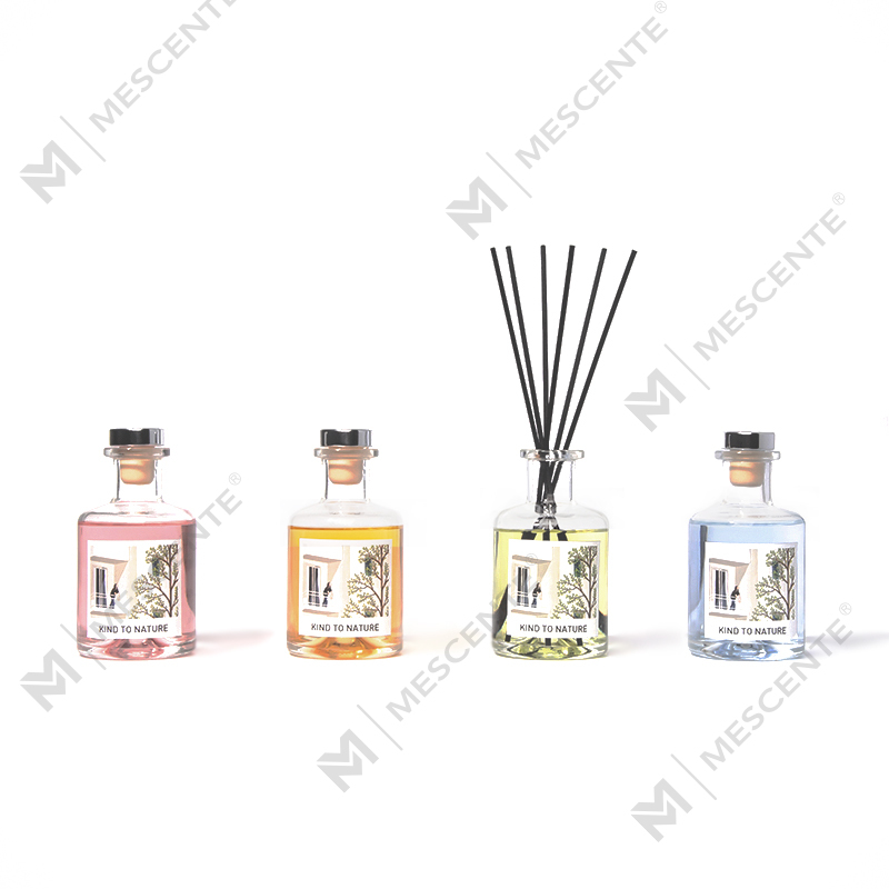 M&Scent Luksusowy, dekoracyjny dyfuzor olejków eterycznych z dużą butelką i zestawem upominkowym z suszonymi kwiatami