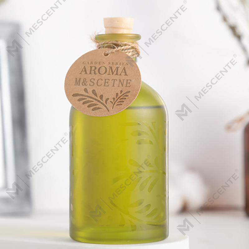 M&Scent Luksusowa, niestandardowa szklana butelka z prywatną marką Kwiatowy dyfuzor z trzciny w płynie z pudełkiem