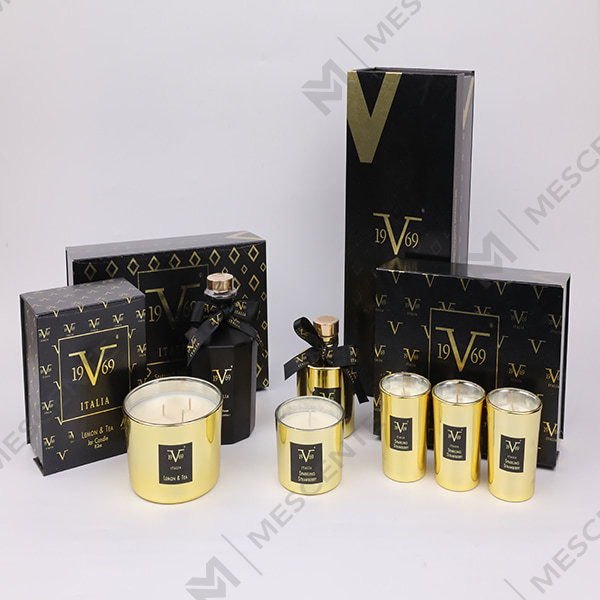 Zestaw upominkowy M&Scent Home Dyfuzor zapachowy w kształcie trzciny ze świecą zapachową A29260-2