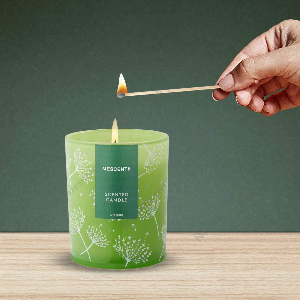Zapach M&S Niestandardowy kształt logo Próbka wydruku Aromaterapeutyczne świece zapachowe, Świece zapachowe z suszonymi kwiatami