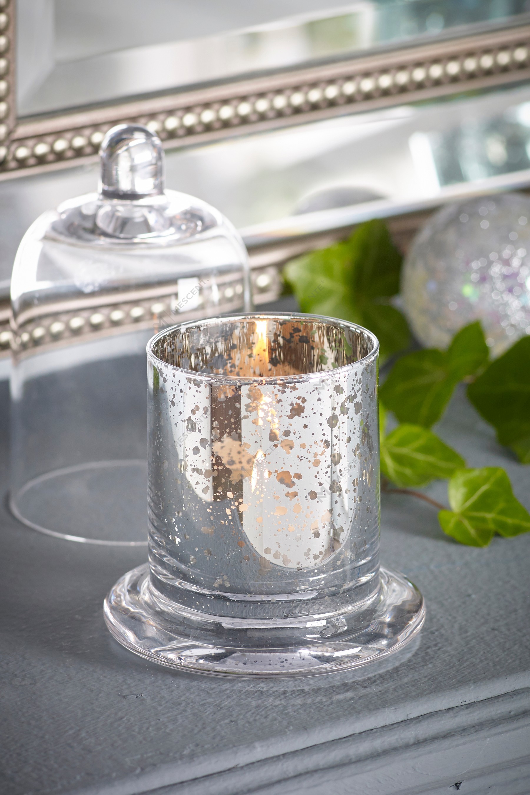 Mescente Luxury Silver Domed cover Świecznik zapachowy ze szklaną kopułą