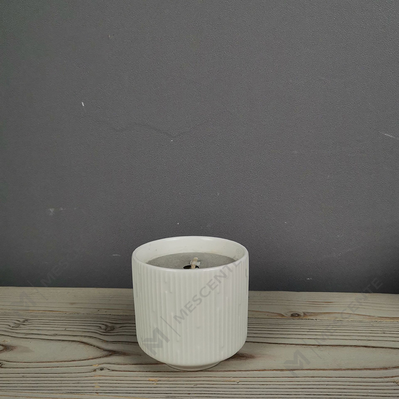 M&Scent Hurtownia luksusowych ceramicznych pustych kwadratowych matowych czarnych unikalnych bursztynowych słoików na świece z drewnianymi pokrywkami