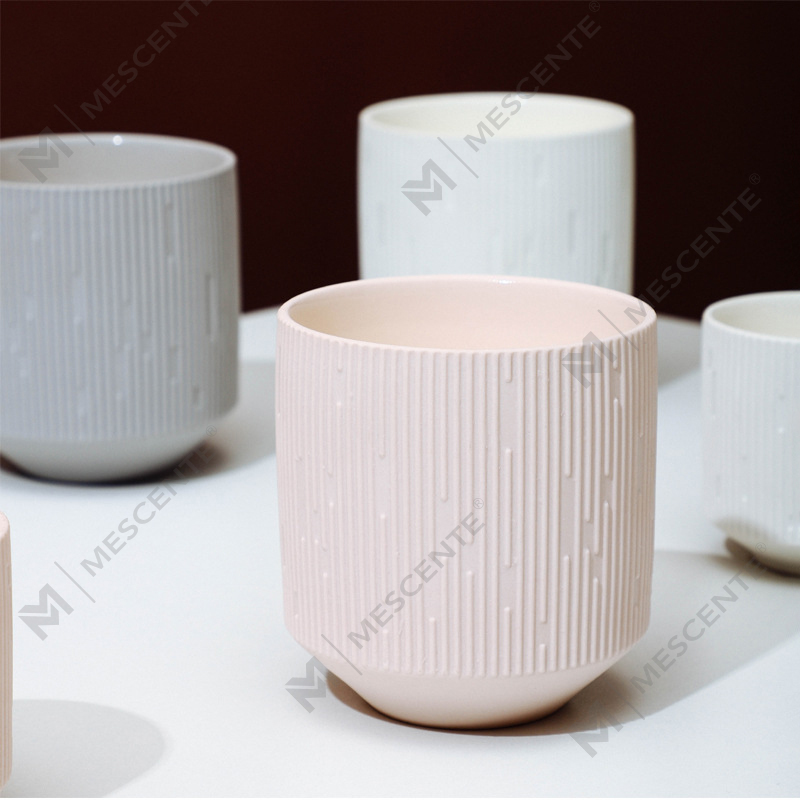 M&Scent Hurtownia luksusowych ceramicznych pustych kwadratowych matowych czarnych unikalnych bursztynowych słoików na świece z drewnianymi pokrywkami
