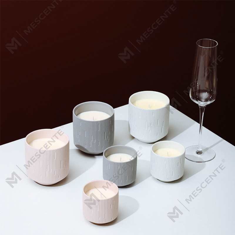 M&Scent Hurtownia luksusowych ceramicznych pustych kwadratowych matowych czarnych unikalnych bursztynowych słoików na świece z drewnianymi pokrywkami